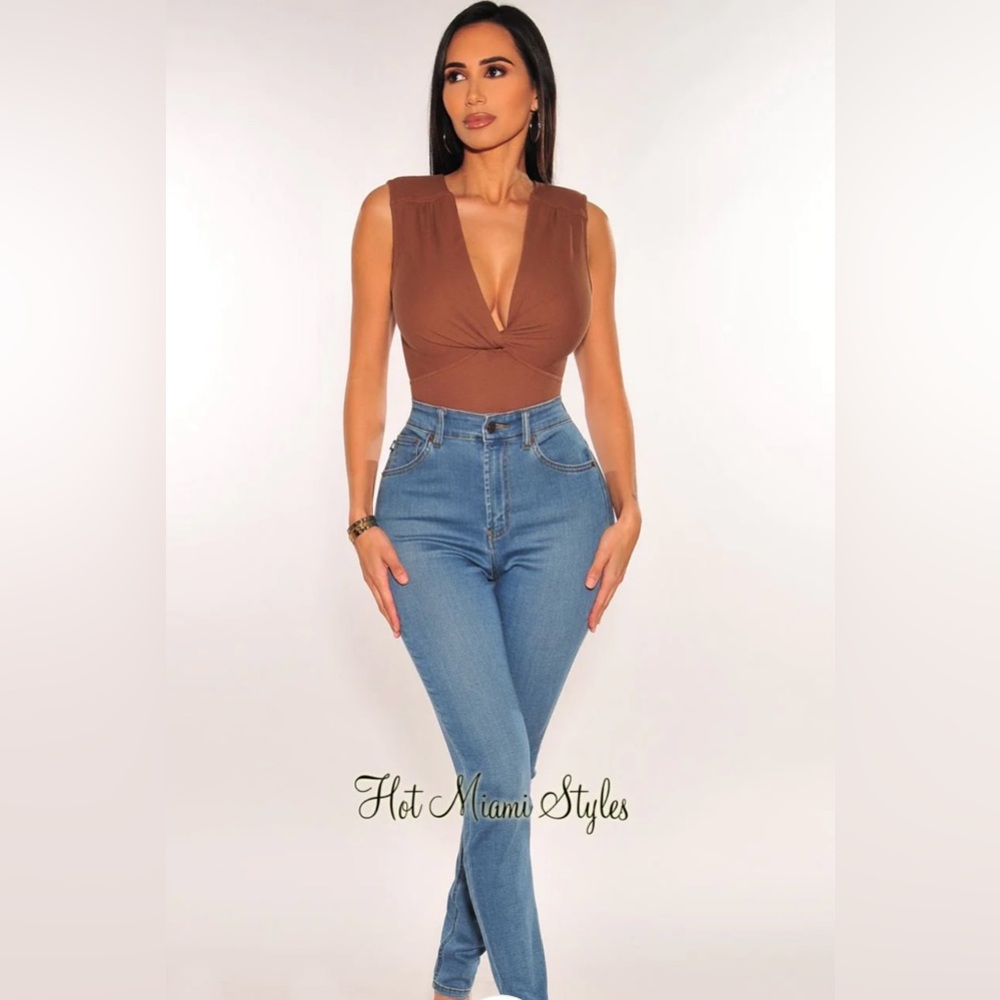 24 hrs ONLY $13!! Ribbed Bodysuit